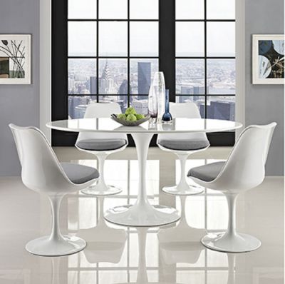 Mesa de jantar Tulipa Saarinen  Oval 122x198cm de 6 a 8 lugares mrmore Nanoglass base Branca